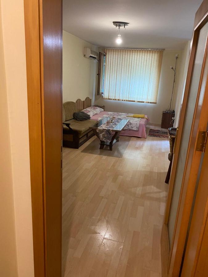 Апартамент Столетов Varna Extérieur photo